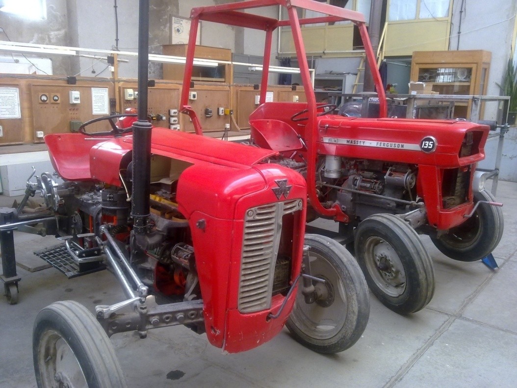 kargah_Tractor_2.jpg